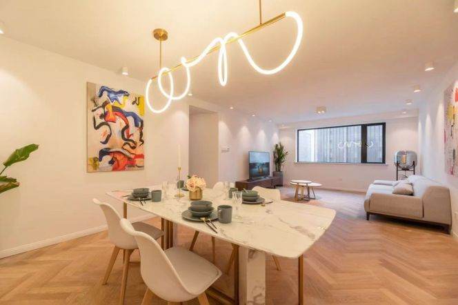 Modern 3brs with balcony and floor heating beside Huang pu river