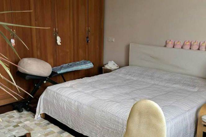 Yongjia Road 3br-2bath/150 sqm/Balcony and terrace,Line 1/7/10/12