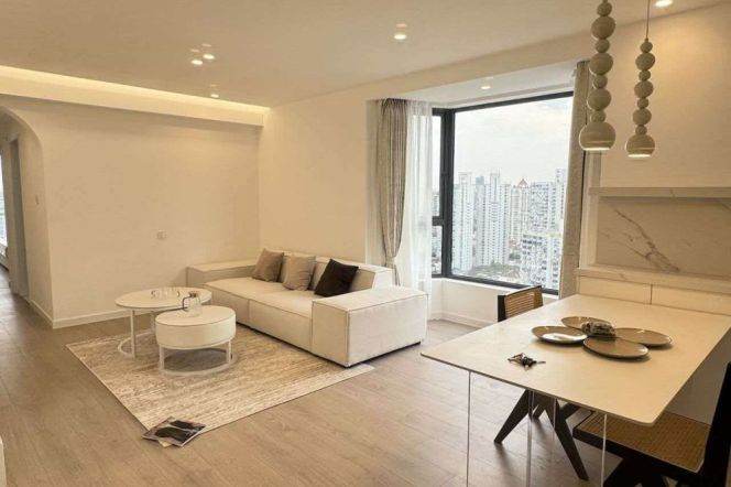 2 Brs with Floor heating/Central ac/Oven, Brand-new Dec @ Luban metro L4