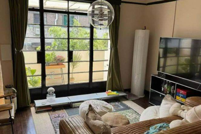 1Terrace, 3Br 2Ba 150Sqm, Changshu rd., L1/7