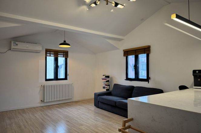 Spacaious 1Br+high ceilings | South Shanxi rd metro & Jiashan rd 8.4K