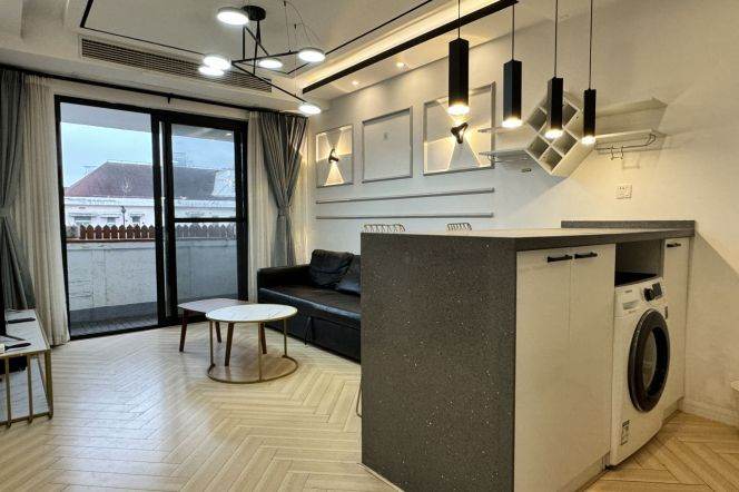 Bright 1BR Apt + open balcony | Shanghai Library. Metro| Clean compound | 8.9K