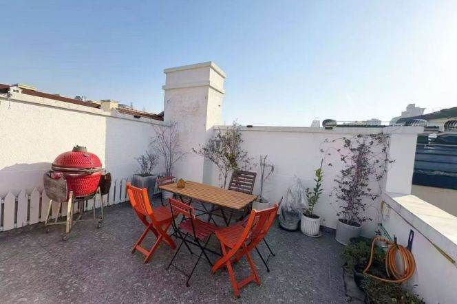 1Terrace, 3Br 2Ba 150Sqm, Changshu rd., L1/7