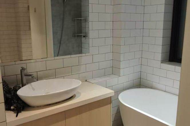 2BR apt with elevator near line 1 Heng'shan Rd can long and short term lease