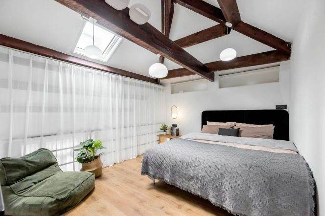 Changhua/XinZha rd floor heat 1br wt balcony;L2/12/13