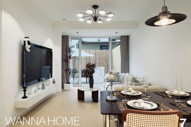 Garden Compound/Gubei Area/Golden Street/Brand New/Huge Yard/Large Storages/Cozy2br