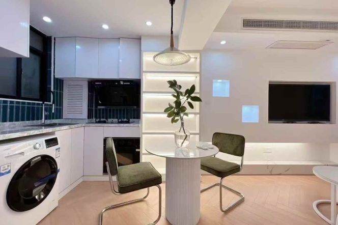 9.3k Brand new 1Br Nr Jiangsu Rd.lines2/11