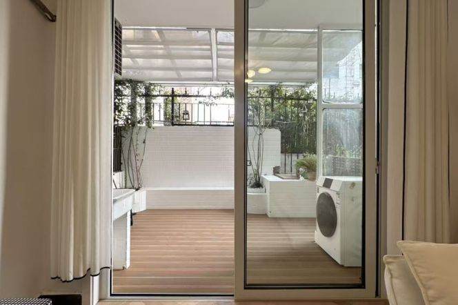 New Deco 1BR yard Changle Rd Changshu Rd 8.6k