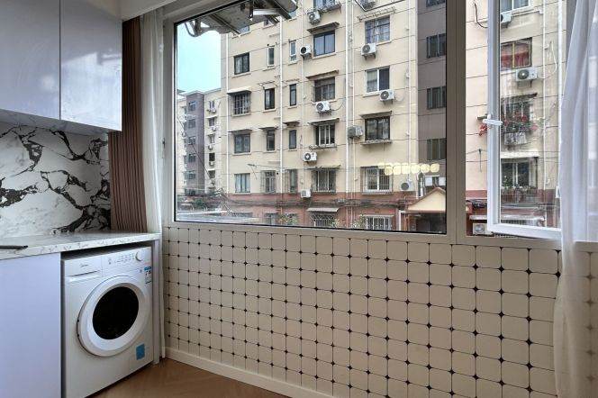 Spacious 1Br + cloakroom | Newly renovated | Jiangsu rd & Wuding rd Mt