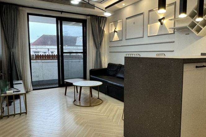 Bright 1BR Apt + open balcony | Shanghai Library. Metro| Clean compound | 8.9K
