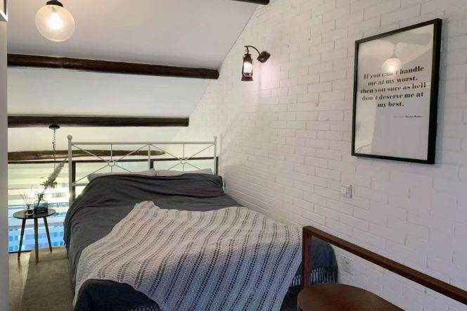 South Shanxi rd 1BR apartment with terrace