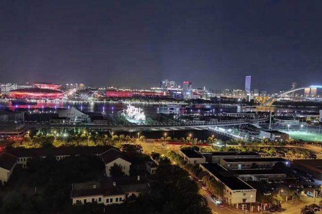 modern big 2brs floor heating nice river view open kitchen beside Huang pu river only 14.5K