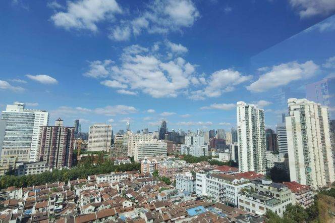 Modern 1bedroom with balcony and floor heating  beside famous Tianzifang 
