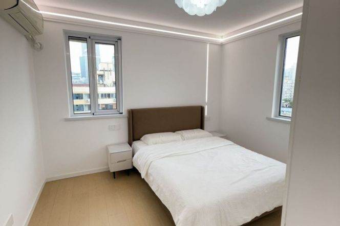 Elevator 2Brs/1Lr/1Bt apt nr Zhongshan park,M2/3/4