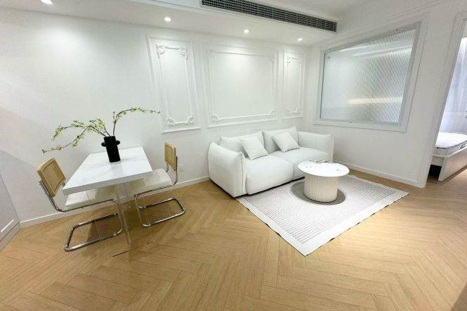 Modern&Cozy 1Br/2Lr/1Bt Close to L3/4 West Yan’an Rd Station 