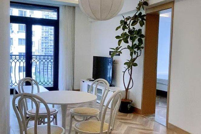 Jiashan rd elevator 2BR 2BATH with balcony