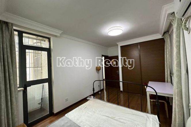 Good size 1BR APT Hunan Rd JT university 7.5k