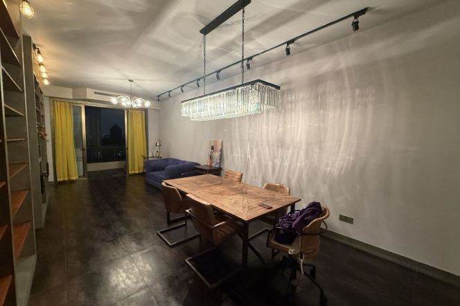 Elevator High-ceiling 2Br/2Lr/1Bt@L10/11 Jiaotong University Metro Station 