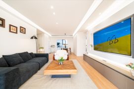 Shunde Yuan (FLEX-037) — Luxury Master Room — 5,450 RMB