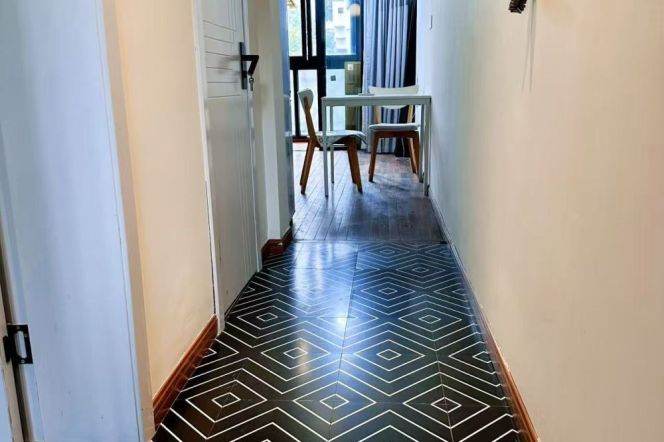 Affordable 1bed 58sqm -comfortable- IAPM -line 1/10/12 south shaanxi road