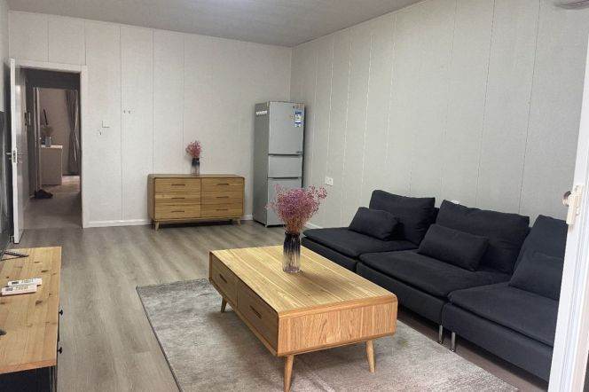 jing'an temple 1BR/big living room/big yard@L2/7