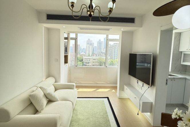 Newly Renovated Elevator 2Br/2Lr/1Bt@L2/3/4 Zhongshan Park Station