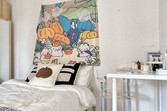 big room with balcony near Jingan temple, high floor with good views