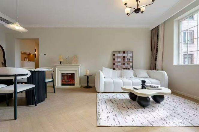 brand new 3brs floor heating modern furniture beside Tianzifang SML mall and line 9 