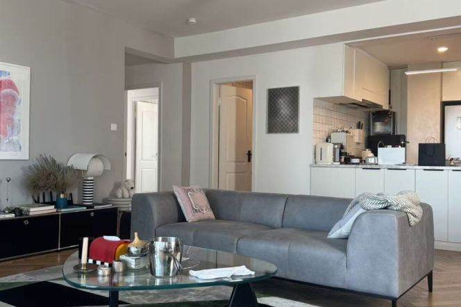 modern 3brs floor heating modern furniture nice open kitchen near line 1,7 Wu kang road 