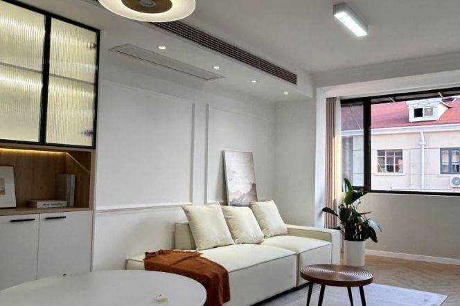 Spacious 1Br + study room | Jiangsu rd metro L2/11 | Sunny&Bright 8.2K