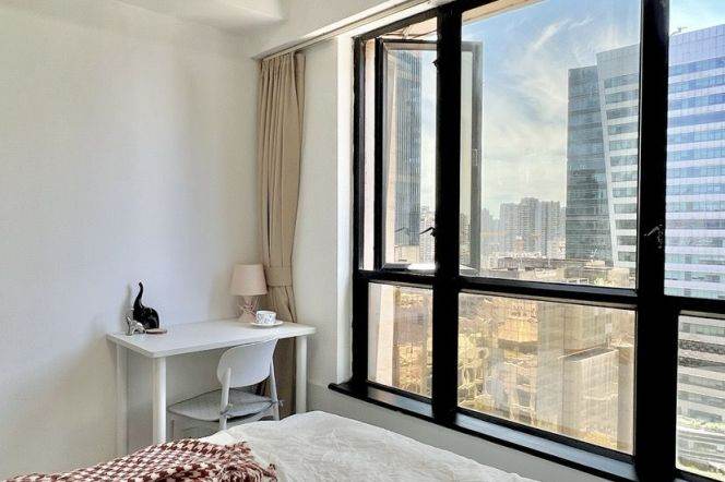 cozy/bright  room near Hanzhong rd, Shanghai railway station, long/short lease 