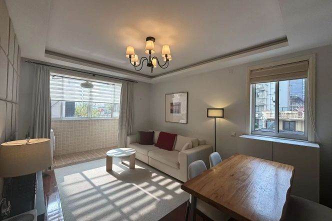 Jing’an Spacious 2Br/2Lr/1Bt Close to L2/11 Jiangsu Rd&L14 Wuding Rd 