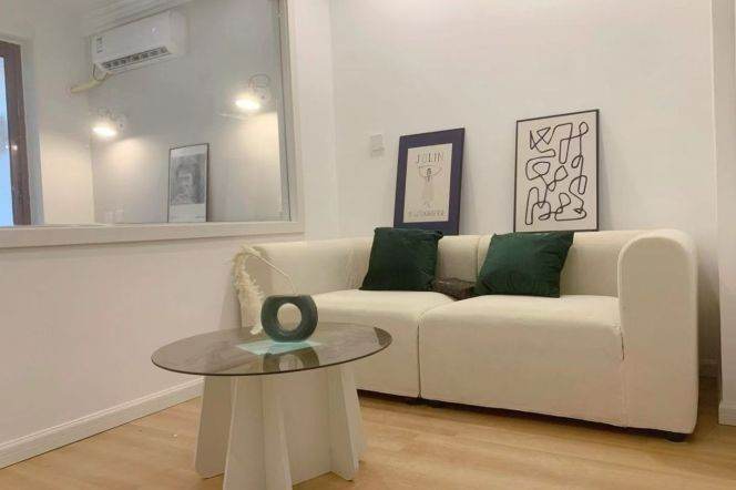 Nice 1br/1lr/yard @zhongshan park sta 6.3k