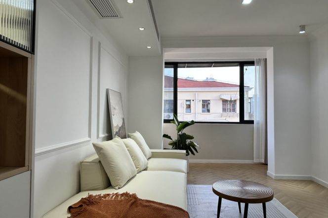 Spacious 1Br + study room | Jiangsu rd metro L2/11 | Sunny&Bright 8.2K