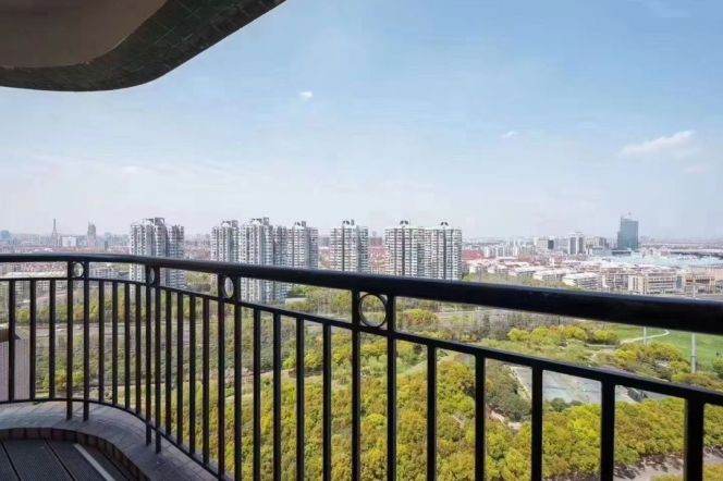 Modern 2brs with floor heating and balcony  in Green city area