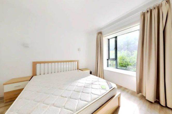 loushanguan rd elevator 2BR/big living room/110sqm@L2/15