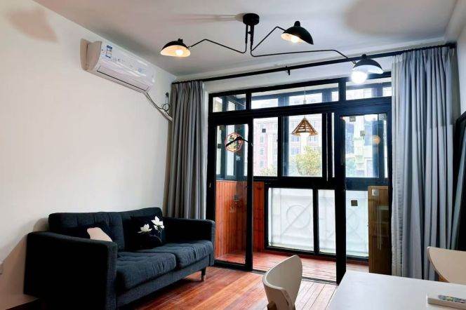 Affordable 1bed 58sqm -comfortable- IAPM -line 1/10/12 south shaanxi road