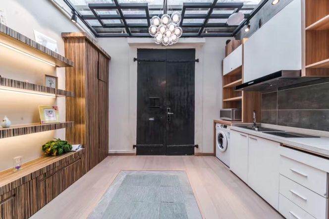 Character/Valuable Xintiandi Lanehouse with Private Entrance 6.5K  