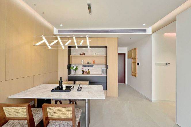 Luxury 3BR 2BA Residence in Premium Yanlord Town/Century Park