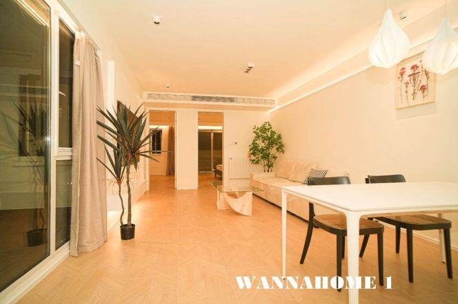 Modern&Bright&Spacious 2Bdrs 1Bath Apt+L2/7/14 Jing An Temple+2 Large Gardens