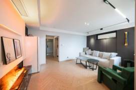 2 Brs, 1 Living room with Floor heating/Central ac/Oven, 110 sqm @ South Xizang metro L8&4