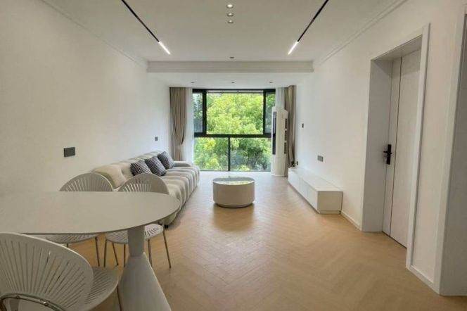 longxi rd 2BR/big living room@L10