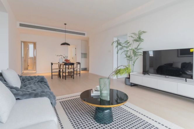  West nanjing rd 3br2bath140sqm