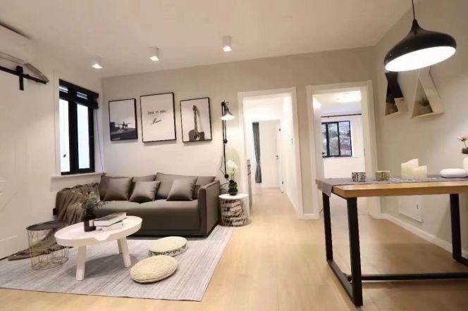 changping rd elevator 2Br/living room@L7