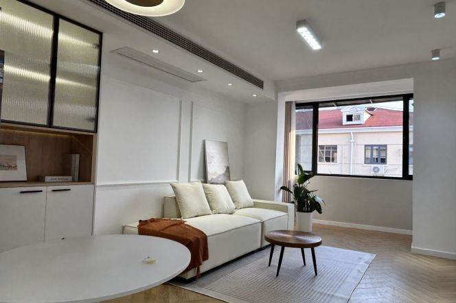 Spacious 1Br + study room | Jiangsu rd metro L2/11 | Sunny&Bright 8.2K