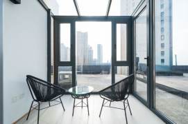 Top-Floor Penthouse · Laoximen Huangpu