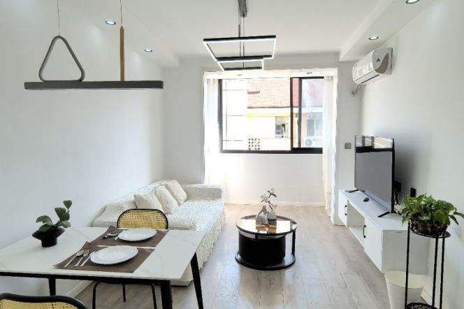 Modern 2Brs/1Lr/1Bt apt nr Zhongshan park,M2/3/4