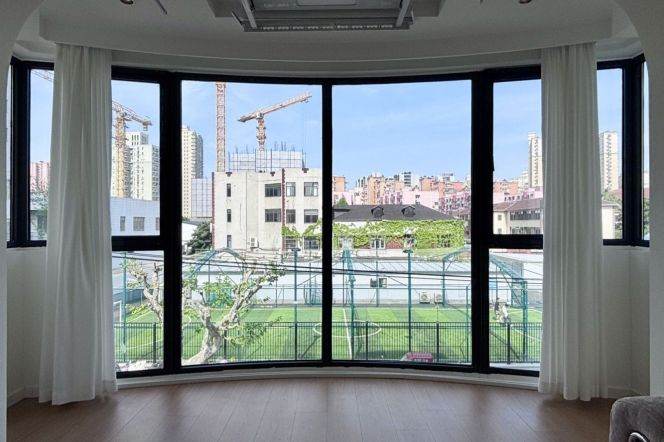 2Bdrs 2bths Apt/Fabulous&Modern /Line 8 North Xizang Rd /Good View/elevator