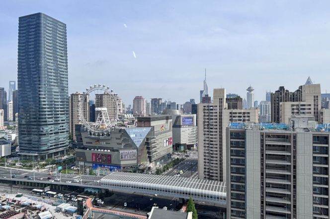 1Bdr 1Bath /Spacious&Bright /Line 8/12 Qufu Rd/Elevator/Nice view