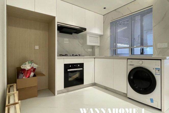 2 Large Gardens+Modern&Bright&Spacious 2Bdrs 1Bath Apt+L2/7/14 Jing An Temple Metro